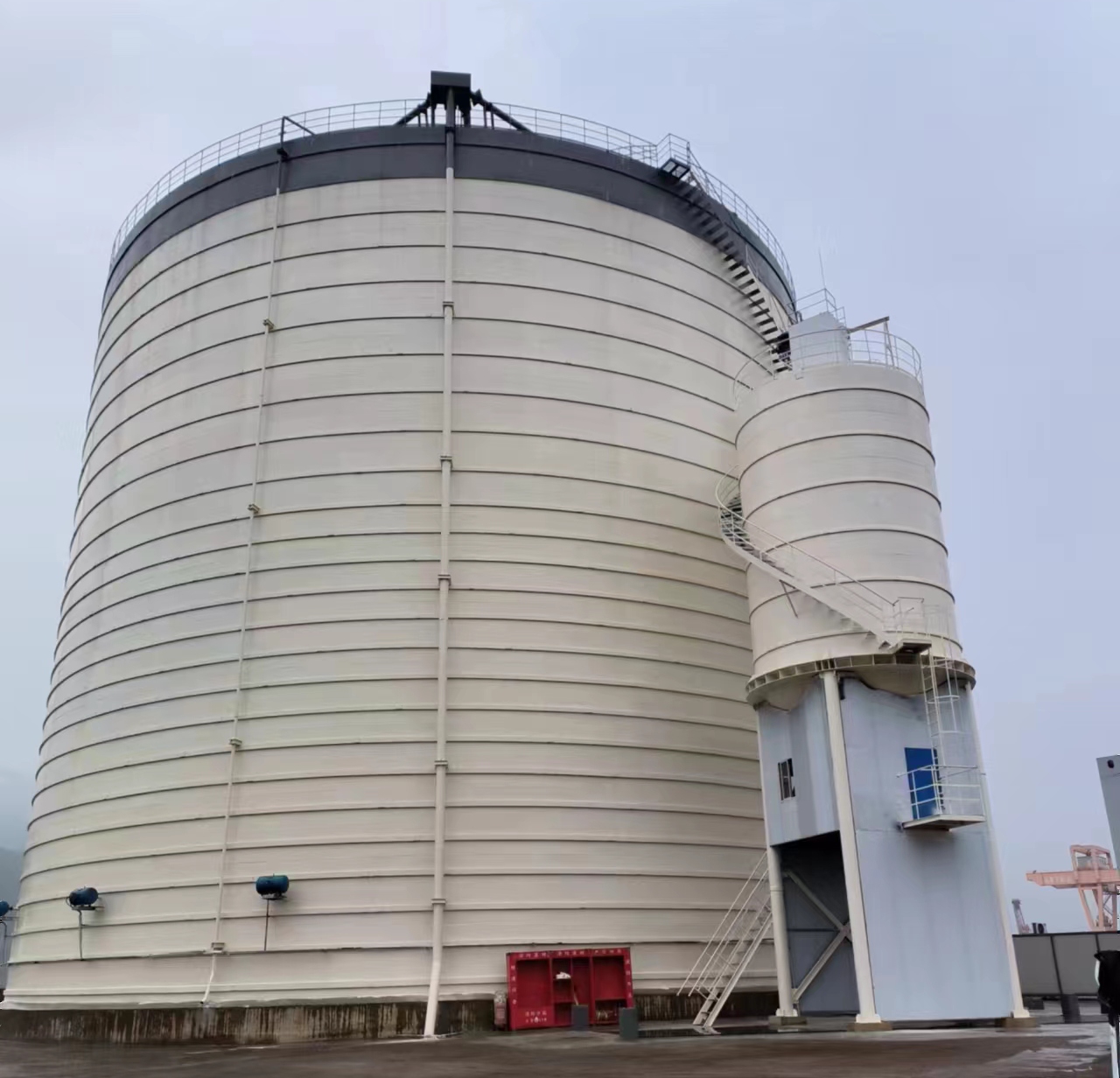 海东10万吨水泥钢板库