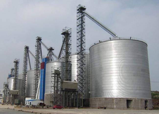 海东大型钢板库构造参数及水泥储存质量